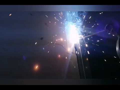 Видео: Установка металлических дверных рам надёжно и с точностью!  Installing Metal Door