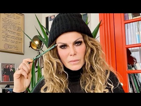 Видео: О «мамке» Людмиле Свирской с Рублевки в «Пусть говорят»от 14,15.10.25г.  -разбор Регины Мянник 