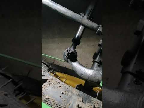 Видео: Регулировка схождения колёс на минитракторе Рустракт Р 18