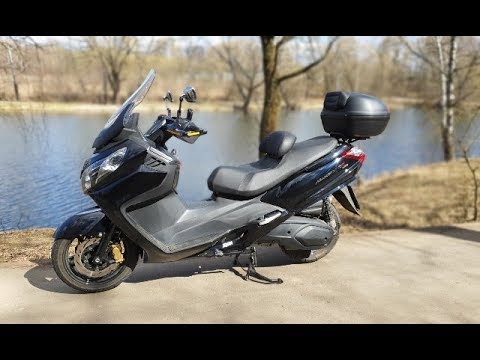 Видео: SYM MAXSYM 400. Надёжный? Часть 1.