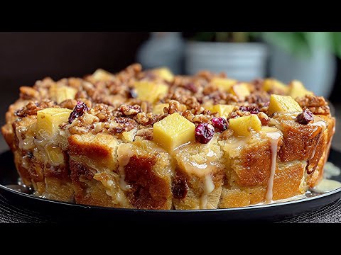 Видео: Немецкая яблочная шарлотка — мягкий и тающий десерт бабушки! 😋🍮