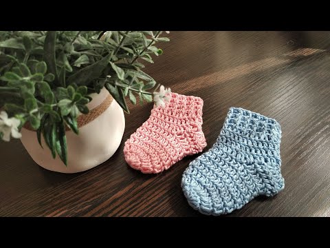 Видео: Вязанные НОСОЧКИ для малышей. МК для начинающих / Knitted SOCKS for kids. MK for beginners