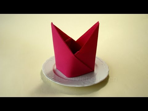 Видео: Как сложить салфетку шапкой повара