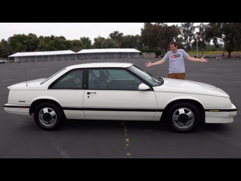 Видео: Buick LeSabre 1989 года, это олдскульное американское люксовое купе