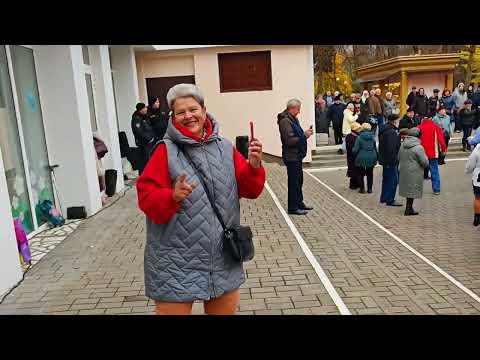 Видео: 2.11.25г... "Туфли Красные"... 👠👠... звучит на Танцполе в Гомельском парке... 