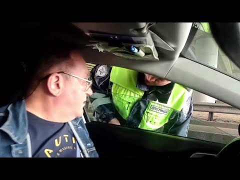 Видео: ГАИШНИКИ ПОД МОСТОМ И ГРАМОТНЫЙ ВОДИТЕЛЬ