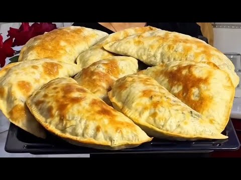 Видео: Такую вкуснятину готовлю через день! Улетает за секунды..Самса с зеленью на духовке😋
