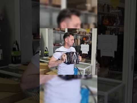 Видео: Фирдус Тямаев и Азат Фазлыев круто поют под баян татарские песни 🔥