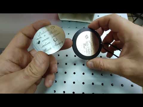 Видео: Черная контрастная гравировка Лазерный маркер JPT Raycus