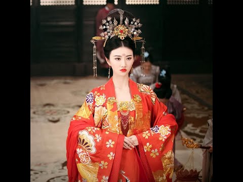 Видео: Гостья с востока прячет гусеницы? 