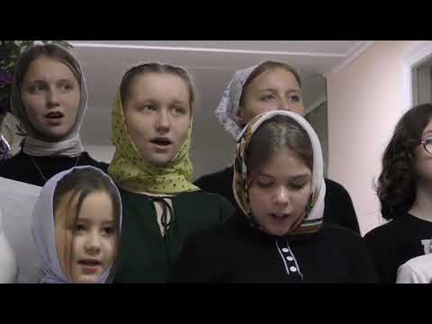 Видео: Молитва святителю Николаю во время обстрелов. 18 марта 2022 г. Беженцы в монастыре.