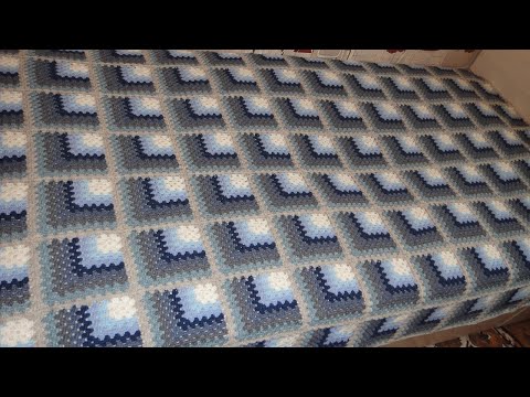 Видео: Плед 3D крючком. Часть 2 Обвязка. Безотрывное соединение Бабушкиного квадрата