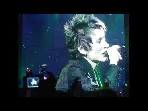 Видео: Земфира - Лондон (Санкт-Петербург, «Ледовый дворец» 23.03.2008)