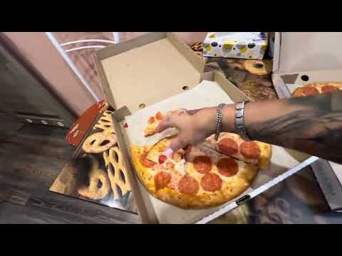 Видео: День Рождения прошло,а еды осталось МНОГО! Гостинцы от бабушки)) Разбираю холодильник.