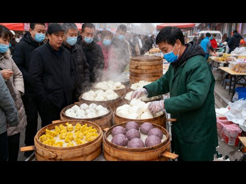 Видео: Популярное блюдо из хрустящего риса в Тяньцзине, Китай, уличная еда/Рынок Тяньцзиня/4k