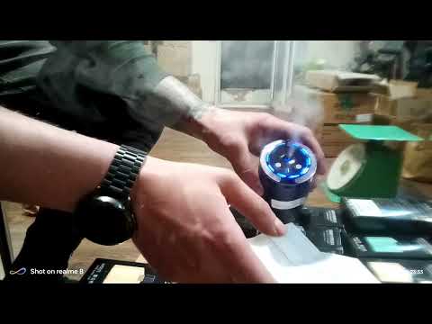 Видео: Электронный автомобильный ароматизатор с Китая