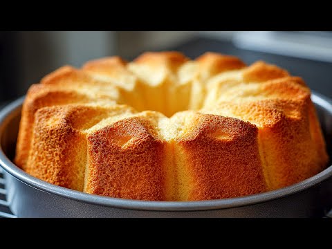 Видео: 🔥 Этот влажный лимонный торт просто тает во рту! Бабушкин пирог за 5 минут!