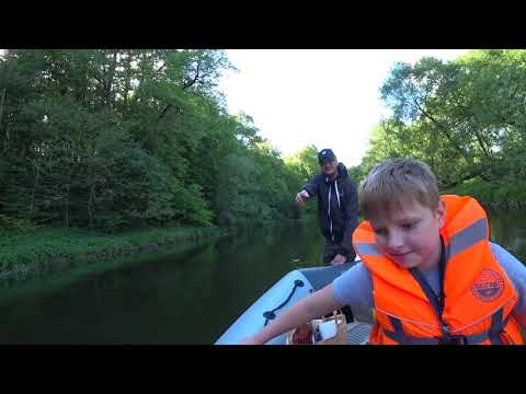 Видео: На лодке по рекам пахра и десна