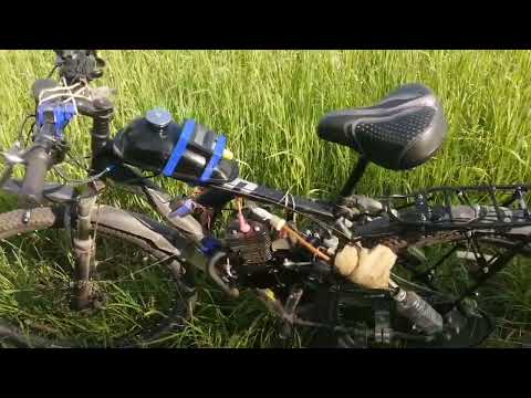 Видео: F110,  100кубовый мотор. Бензобак слишком мал для него..