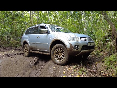Видео: ОФФРОУД. Стоковый MITSUBISHI Pajero Sport vs TOYOTA LC70 vs Запорожец МОНСТР vs НИВА vs УАЗ