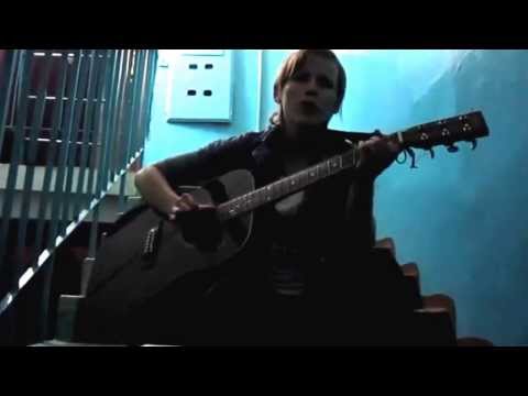 Видео: Не уходи, авторская песня, под гитару