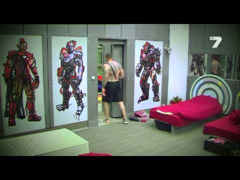 Видео: Къртицата 08.04.2014 част 3 от 5