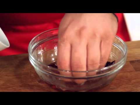 Видео: Троянски свински кебап със сини сливи-Рецепта на деня от Бързо,лесно,вкусно-18.12.2014 г.