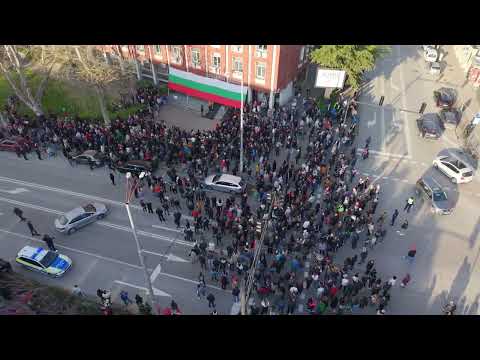 Видео: Ангел с името СИЯНА накара България да се събуди и то отново в Плевен!