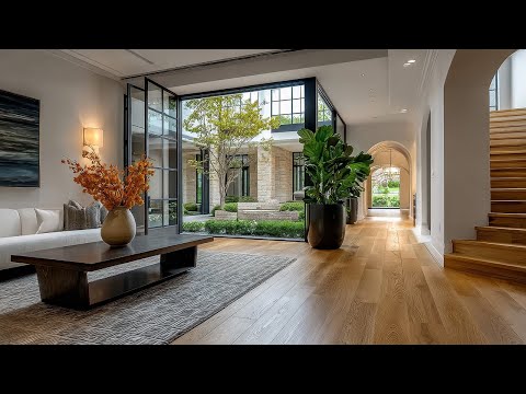 Видео: Как спроектировать уютное современное фойе с плавными линиями | Дом мечты