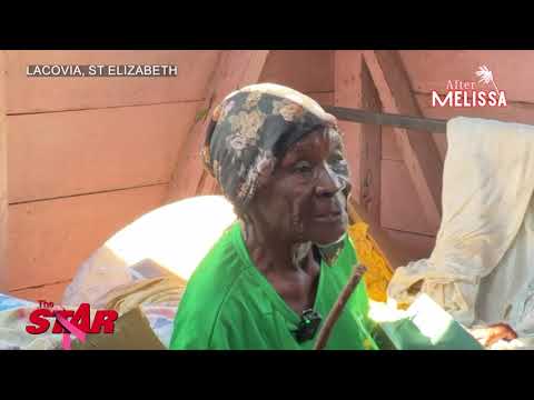 Видео: 92-летняя женщина использует веранду, чтобы укрыться от Мелиссы