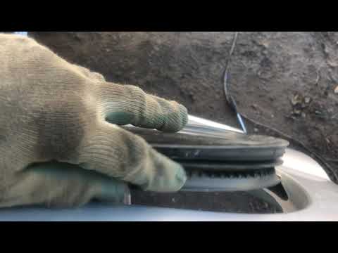 Видео: Как снять боковое окошко задней двери на автомобиле Nissan Primera P11