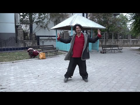 Видео: ВИДЕО | Вася - парень которых всех веселит