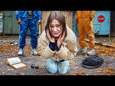 Видео: БЫДЛО ПОЙМАЛ КАРОЛИНУ И ИЗДЕВАЛСЯ НАД НЕЙ - БЫВШИЕ ПОДРУГИ ОТОМСТИЛИ