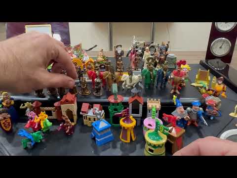 Видео: Солдатики и фигурки Киндер сюрприз / Toy soldiers and figures of Kinder surprise 
