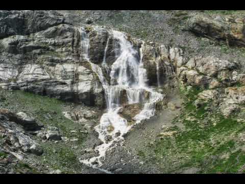 Видео: эй мусулмонон фигон аз дасти марг