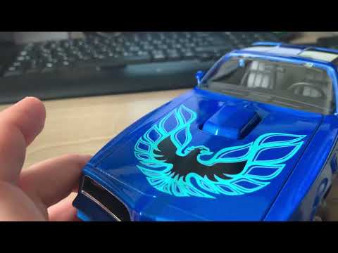 Видео: Обзор модели Pontiac Firebird Trans Am в масштабе 1:18 от Maisto