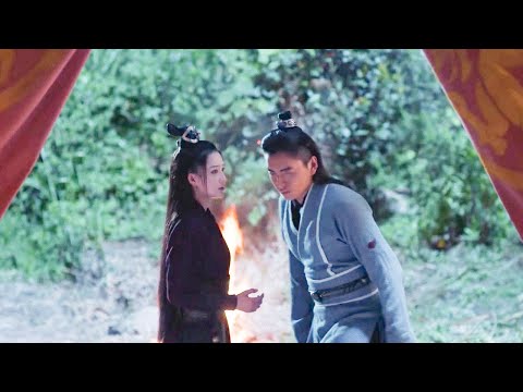 Видео: Он умирал, поэтому он притворялся безразличным для GF, чтобы попытаться заставить ее!