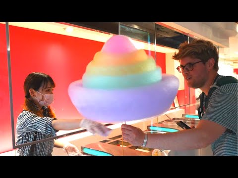 Видео: Слишком большая конфетница размером 45 см в Харадзюку.