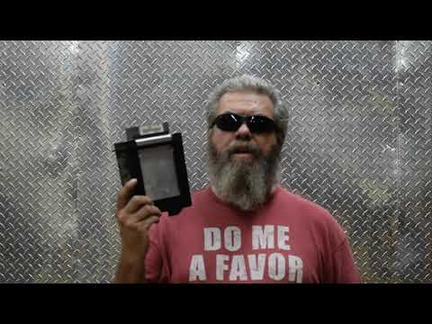 Видео: Мой быстрый и простой способ снять блок управления двигателем 99-03 7.3 Super Duty.