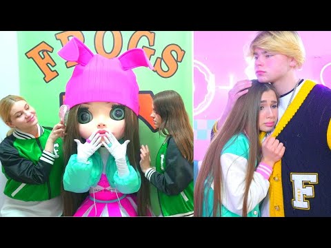 Видео: Куклата-гадателка изчезна! Кой открадна новия приятел на мажоретка Bunny? Неудобни ситуации