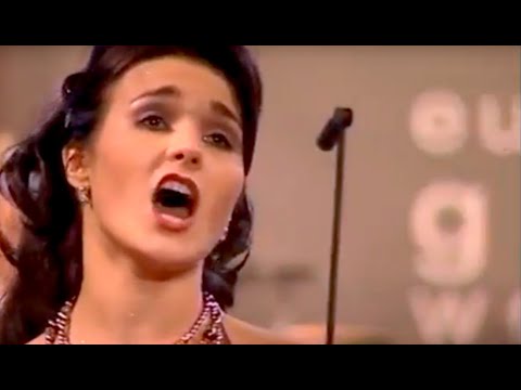 Видео: «O zittre nicht...» (Ария Царицы ночи, Моцарт) — Ольга Перетятько