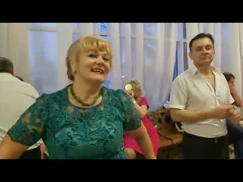 Видео: Я принесу тебе розы #танцы 9 марта 2024 г.