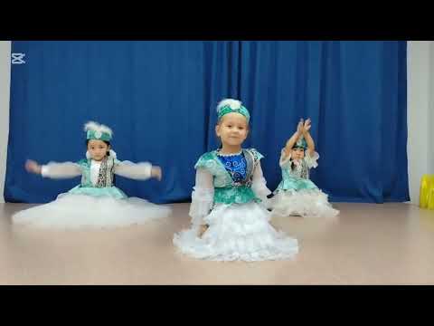 Видео: Казахский танец "Қамажай" 0 "б" класса КГУ "ООШ #3 села Жалтыр" 