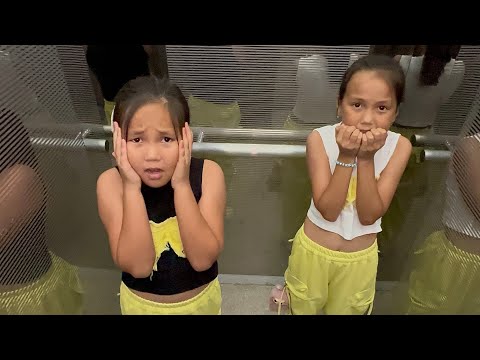 Видео: ЛИФТТА ҚАМАЛЫП ҚАЛДЫҚ🥹🥶ҚҰТҚАРЫҢ#rek #tiktok #funny 