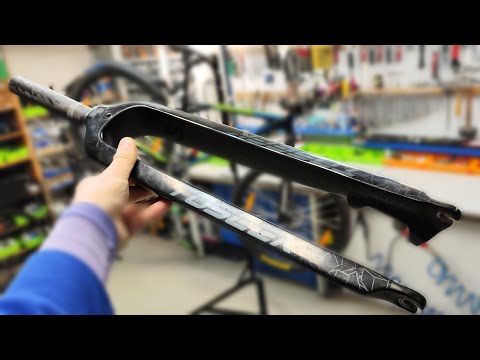 Видео: How to replace your mountain bike fork. Сarbon bike fork