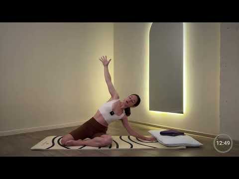 Видео: Тренировка для мам | 15 минут дома | Женское здоровье и лёгкость в теле