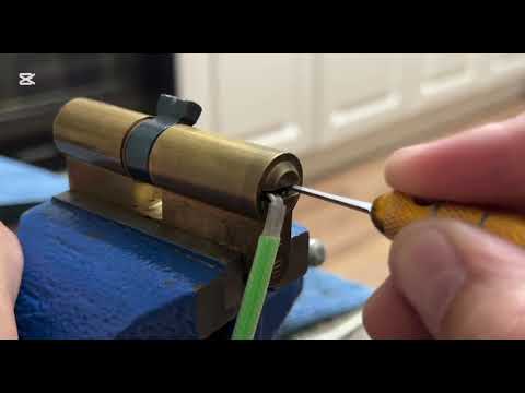 Видео: Вскрытие цилиндра Kale 10 пинов. Kale picked 10 pins. #lockpicking #locksmith #locksport