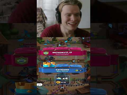 Видео: НЕ БАГ, А МЕМ в Clash Royale #игры #летсплей #clashroyale #прохождение