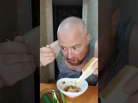 Видео: Мукбанг. Тефтели с макаронами и овощами. 