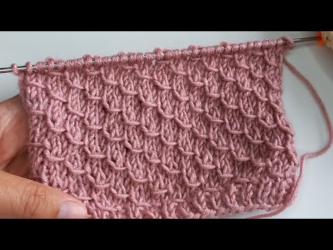 Видео: КЛАССНЫЙ И ПРОСТОЙ. Узор спицами для свитера. knitting pattern